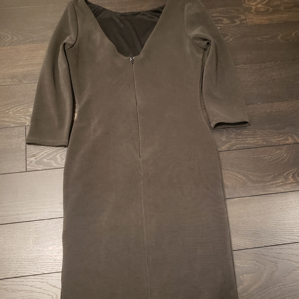 Dress - Picture 3 of 3